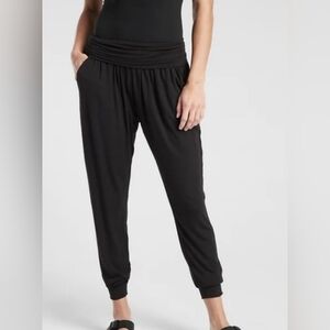 Athleta Studio High-rise Jogger NEW Without Tags - Size XXS - Black